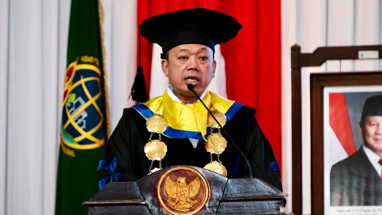 wisuda-nusron-wahid